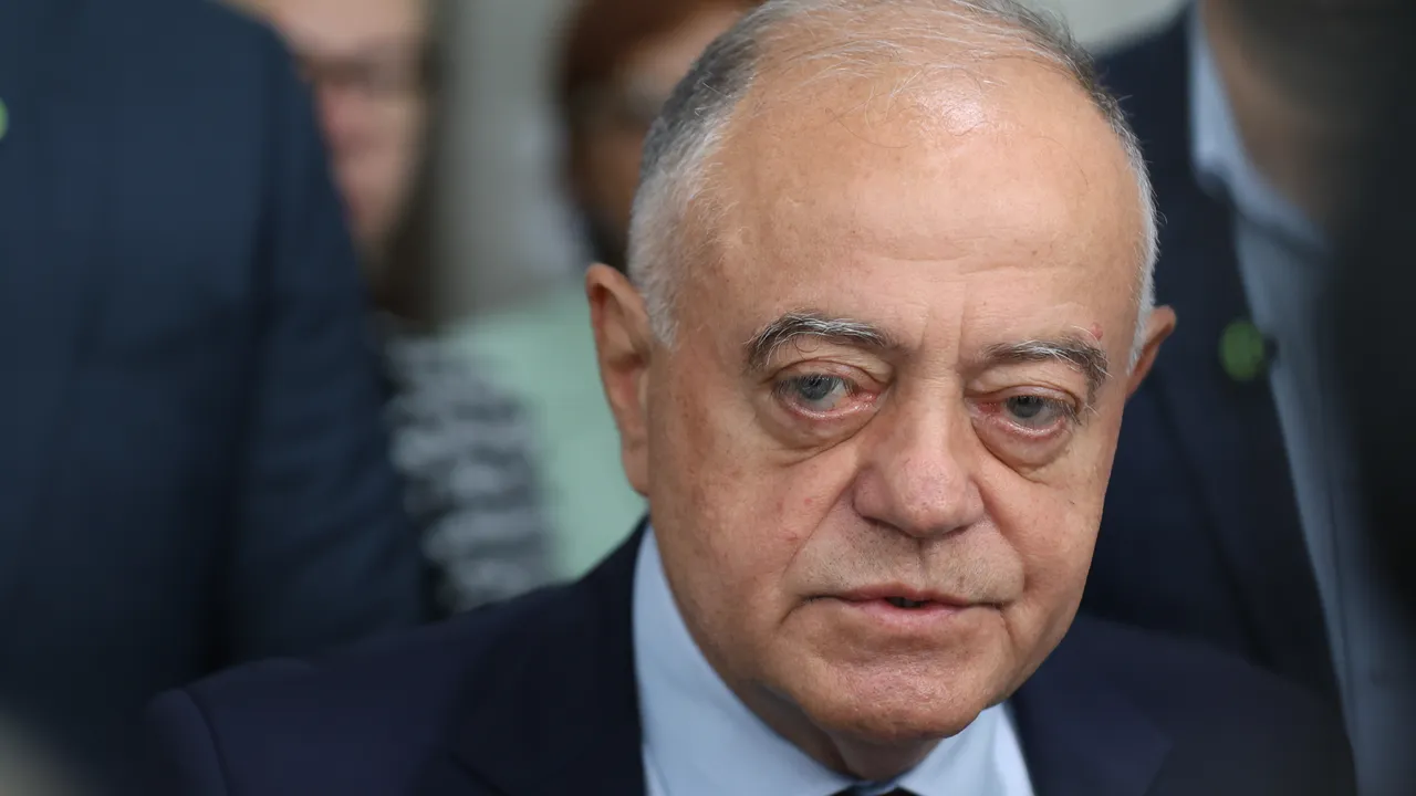 Атанас Атанасов: Този бюджет е брутален и единствената възможност е да бъде оттеглен