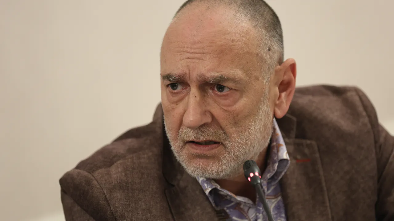 Дилов: Ако се забавим още, минаваме на удължен бюджет