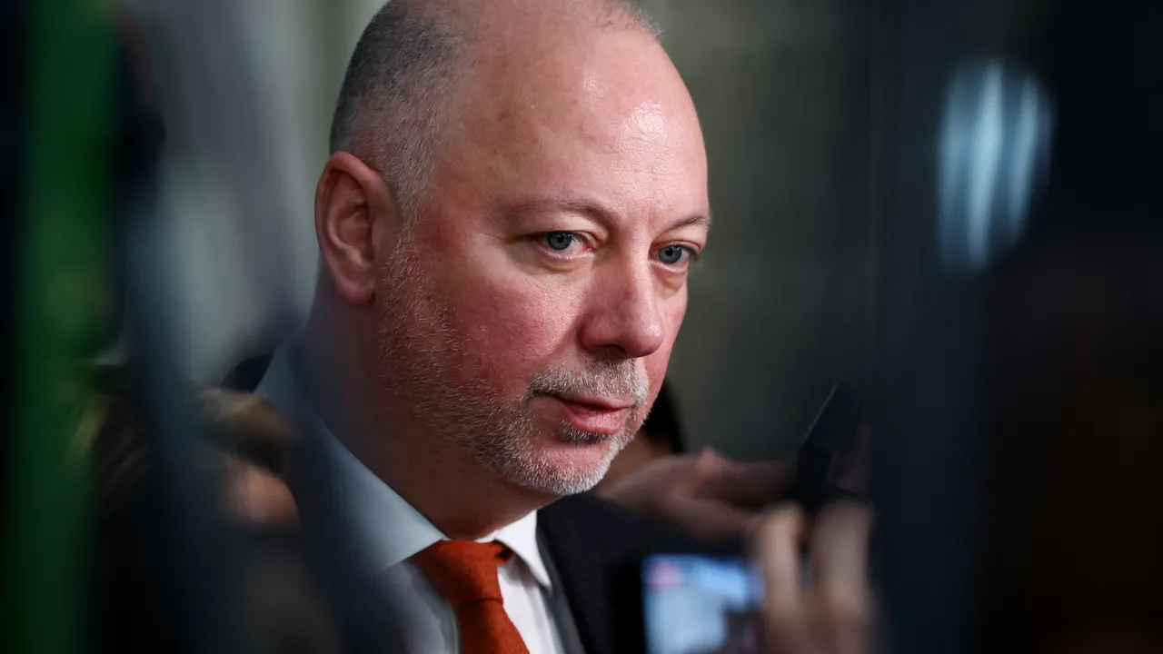 Желязков: Бъдещето на „Лукойл“ в България зависи от преговорите между САЩ и Русия