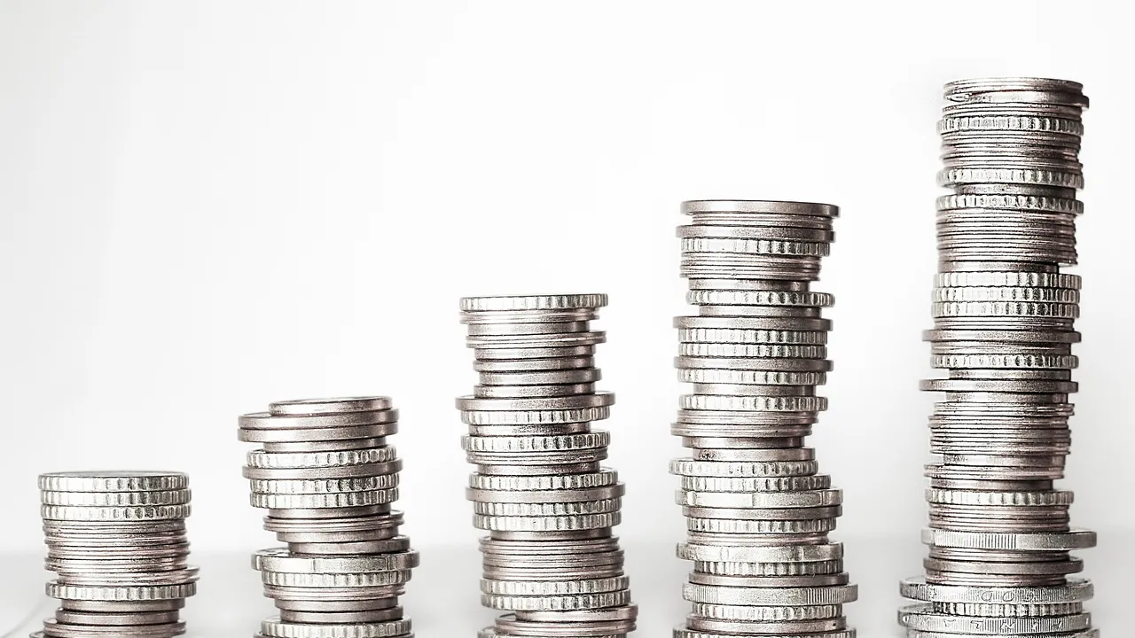 Започва продажбата на стартовите комплекти евромонети