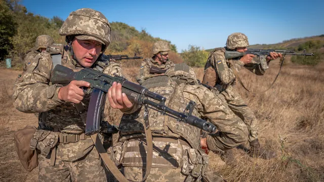 Взривове по ключови жп линии в Русия нарушиха военните логистични маршрути