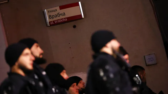 Офис на ГЕРБ: Ескалация, провокатори и опит за палеж на жилищна сграда