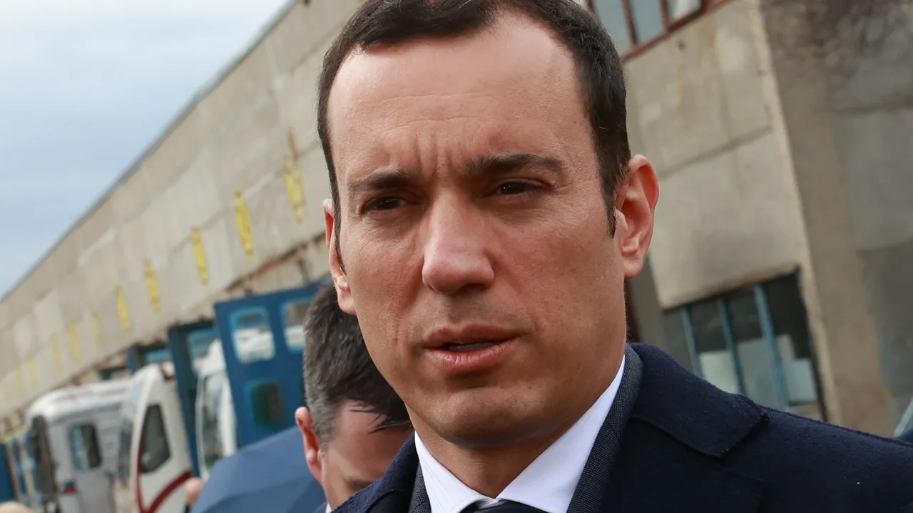 Терзиев след протеста: София е нашият дом и няма да позволим малка група хулигани да определят облика на града ни