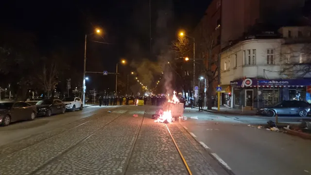 Ген. Василев: „Те не дойдоха на протест – дойдоха за бой“