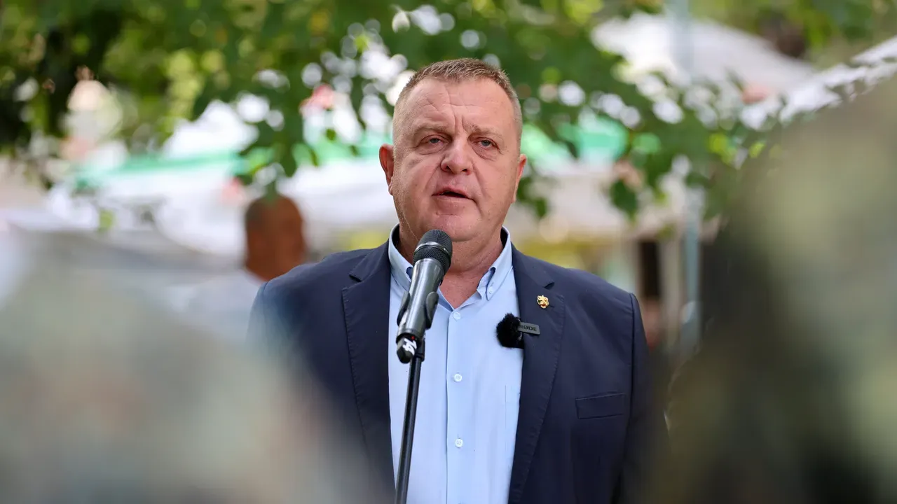 Каракачанов: Младите си поискаха бъдещето, провокаторите са в парламента