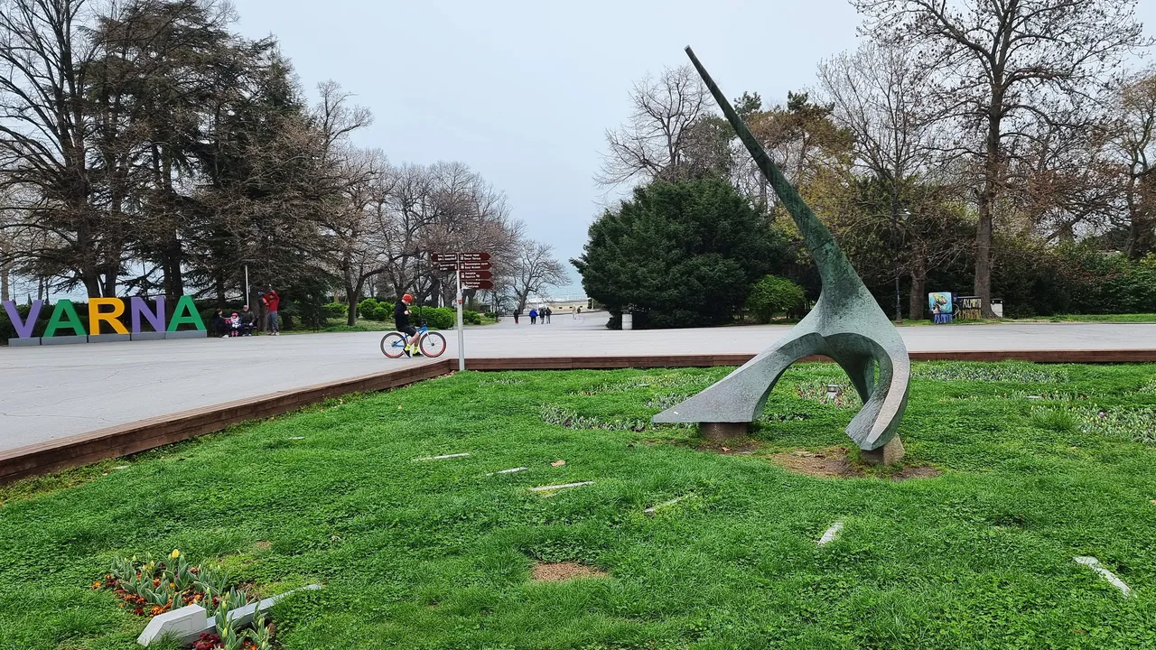 Варненският съд даде ход на дело за строеж на Алея Първа