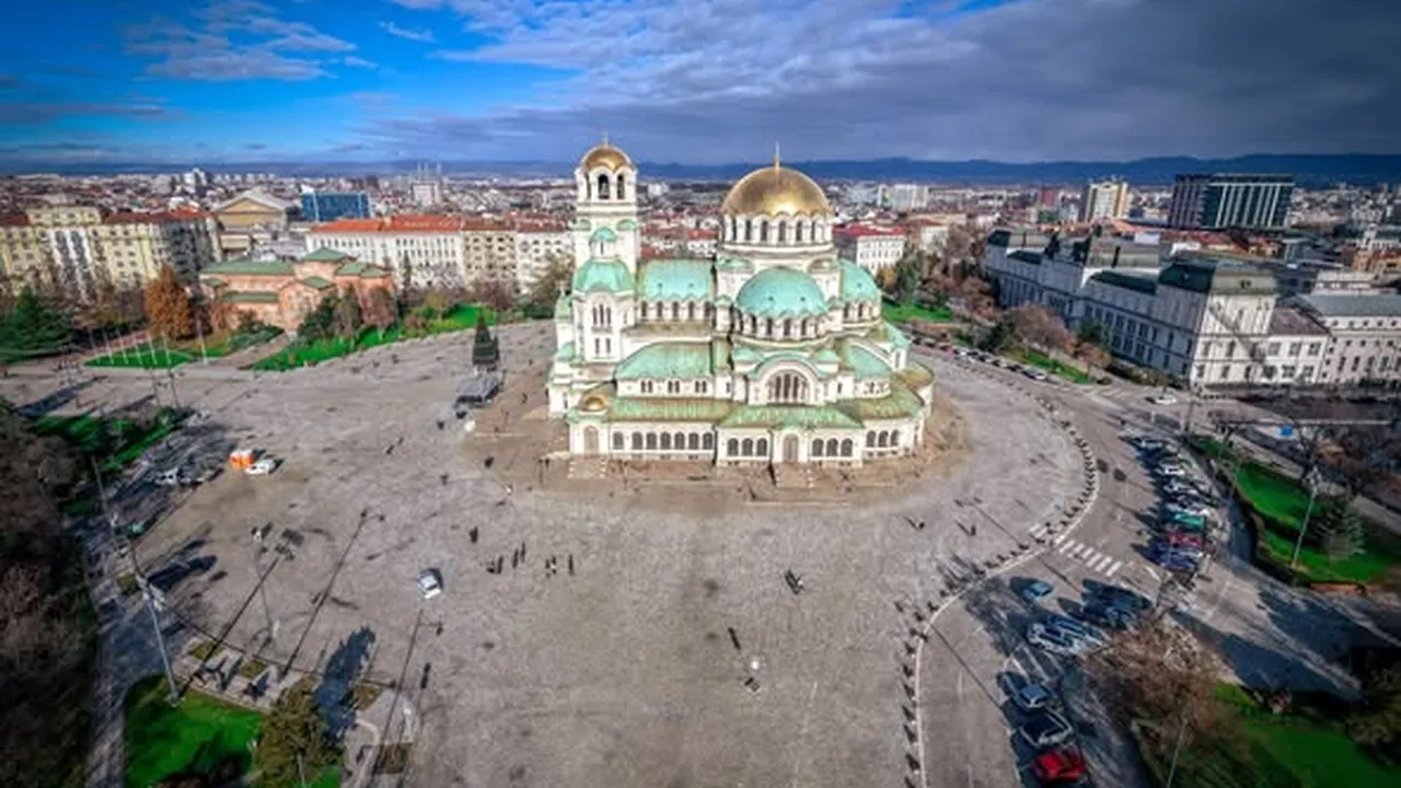 Терзиев пита какво да има край "Св. Александър Невски"