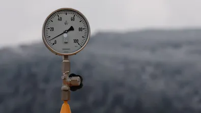 ЕС постигна предварително споразумение за спиране на руския газ