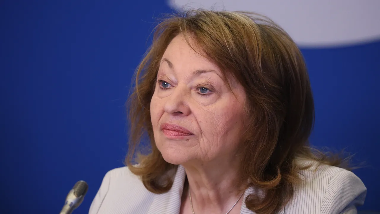 Христина Христова: В трета година влизаме без бюджет