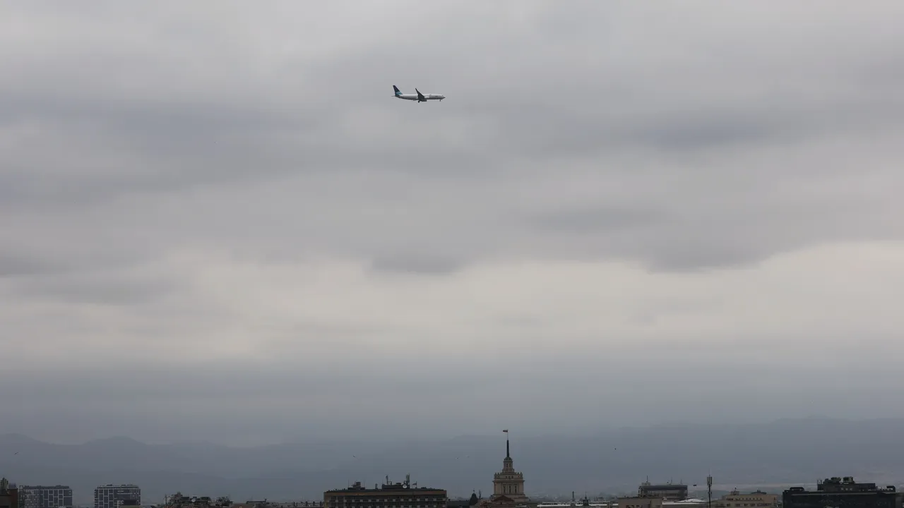 Утре ще е облачно в цялата страна. Дъждове в югозапада