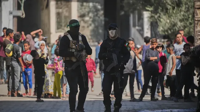 Палестински военен лидер, който е срещу Хамас, е убит в Газа