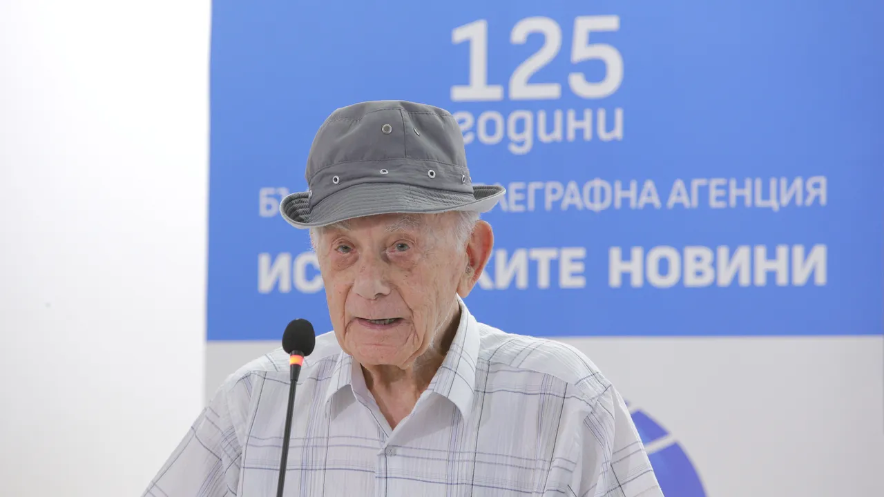 Отиде си Найден Вълчев - авторът на "Една българска роза"