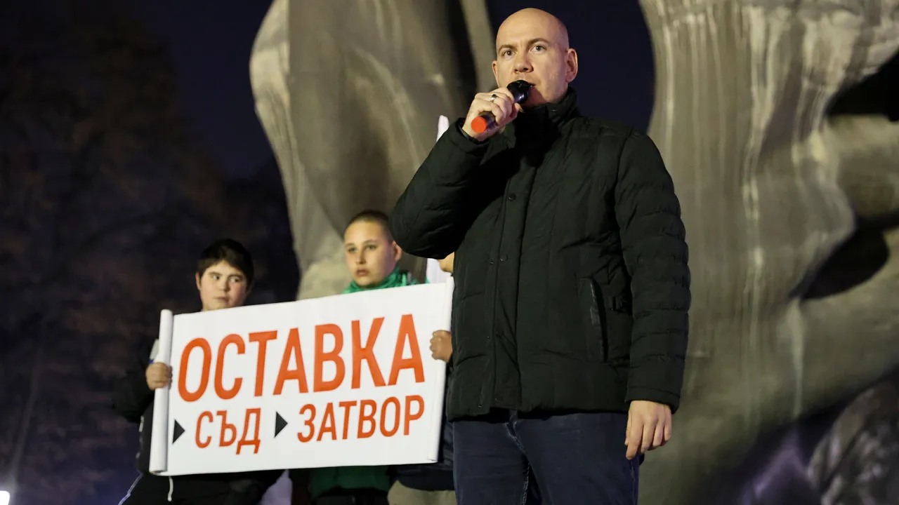 Мирослав Севлиевски: Протестът е срещу надменността в политиката