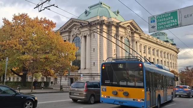 Столична община: Бюджетът е орязъл парите за градски транспорт