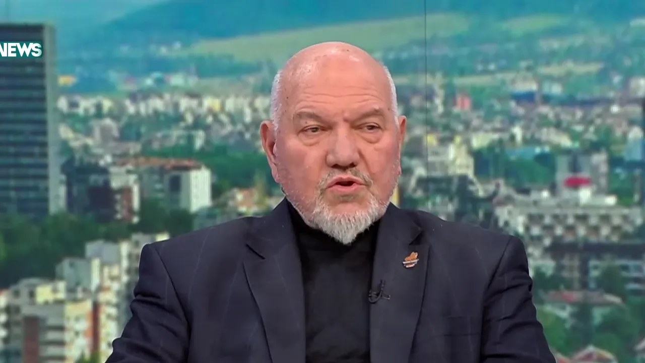 Проф. Александър Малинов: Радев не разчита на тези протести като на трамплин за излизане в политиката със своя партия