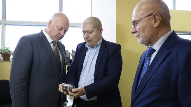 Росен Желязков се запозна с производствения процес на българските евромонети
