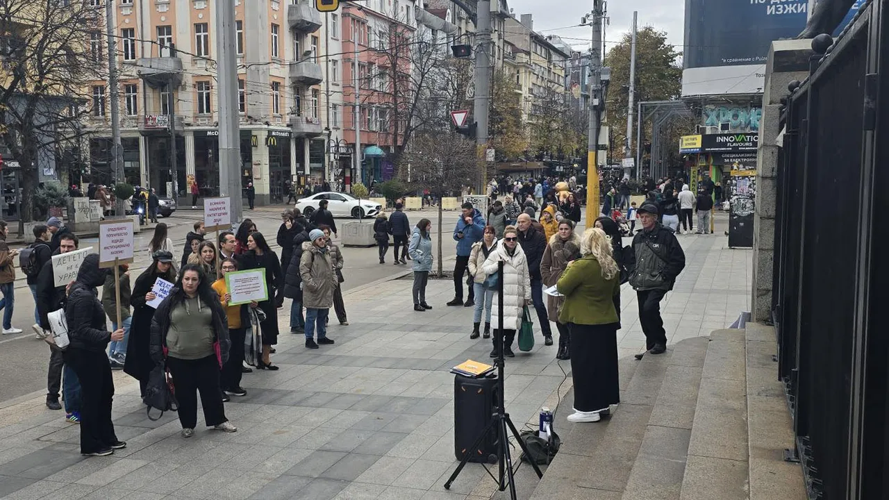 Протест пред Съдебната палата: „Децата не са мост за насилие“