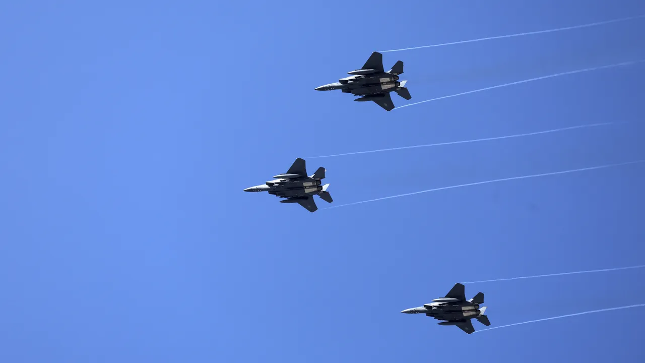 Сеул вдигна изтребители заради китайски и руски самолети в зоната му за ПВО