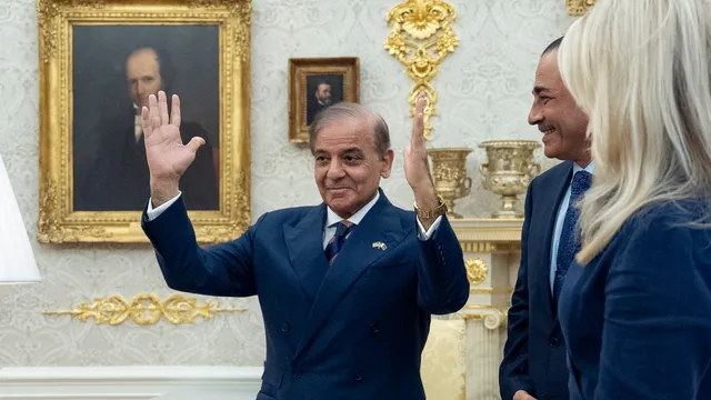 МВФ отпусна $1.2 млрд. заем на Пакистан