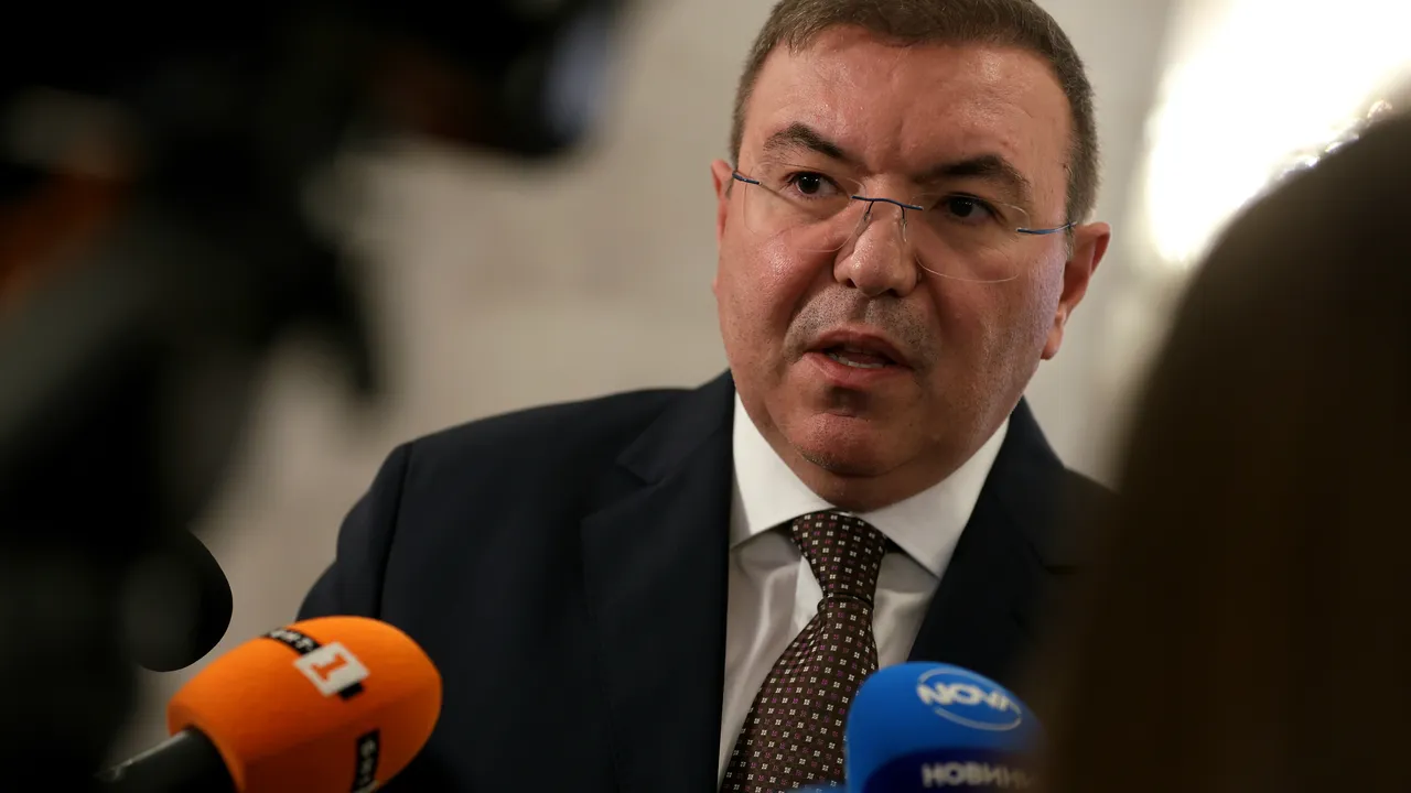 Костадин Ангелов в защита на бюджета за НЗОК