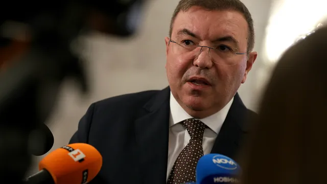 Костадин Ангелов в защита на бюджета за НЗОК