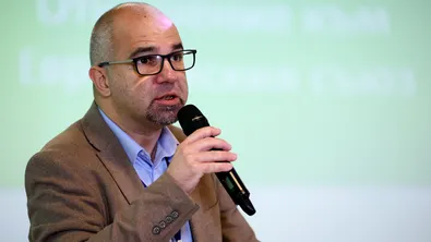 Първан Симеонов: Борисов се възползва от грешките на Пеевски, за да се разкачи от него