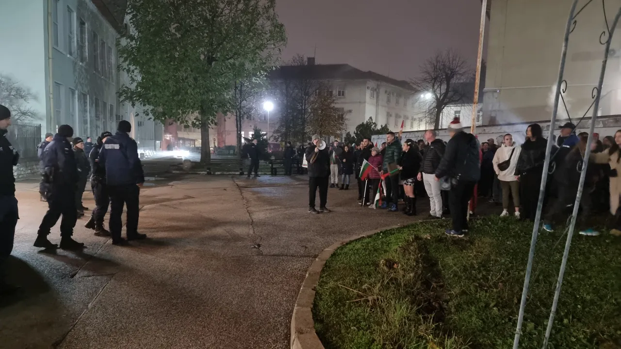 Райчев: Безотговорно е Радев да не създаде партия