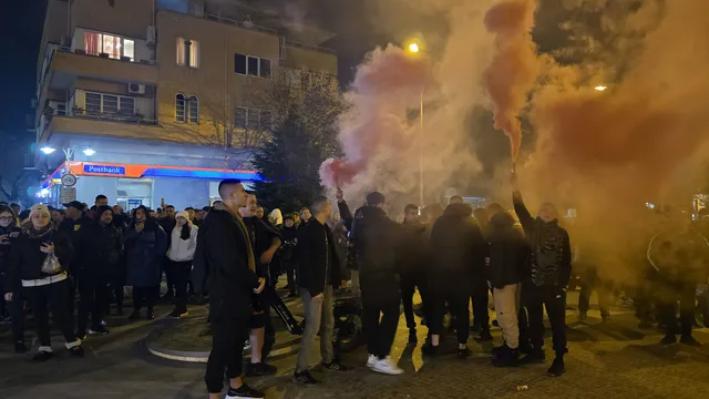 Протестиращият Джем Юмеров: Преходът не е приключил