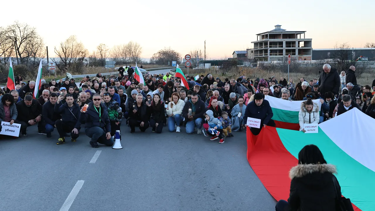 Заради опасни мантинели протестиращи блокираха Околовръстното в Пловдив
