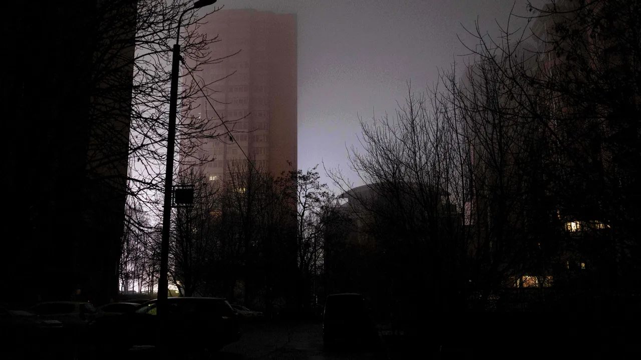 Русия удари енергийна и цивилна инфраструктура в Украйна, Запорожката АЕЦ отново е без ток