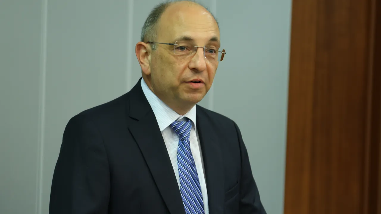 Василев: Най-щедрият бюджет доведе до най-големите протести