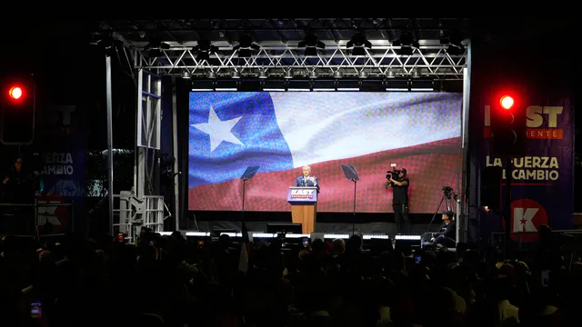 Хосе Антонио Каст печели изборите в Чили и обещава „възстановяване на реда“