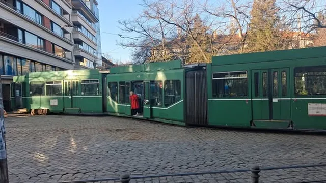 Трамвай Дерайлира на пл. "Журналист"