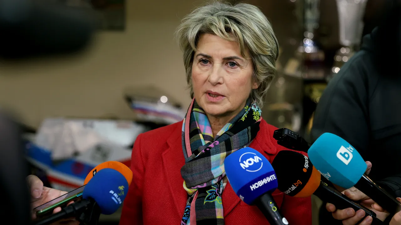 Весела Лечева: Стефка Костадинова се снима с Пеевски, може да ѝ удължат мандата