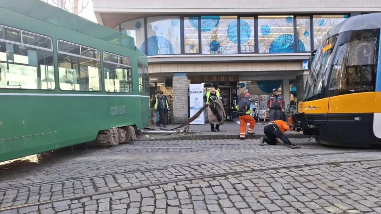 Извън релси: Защо авариите в столичния електротранспорт се превръщат в ежедневие?