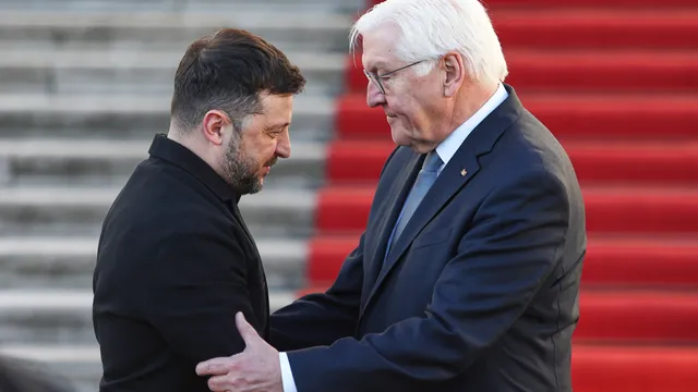 САЩ поискали на преговорите в Берлин Украйна да отстъпи Донбас