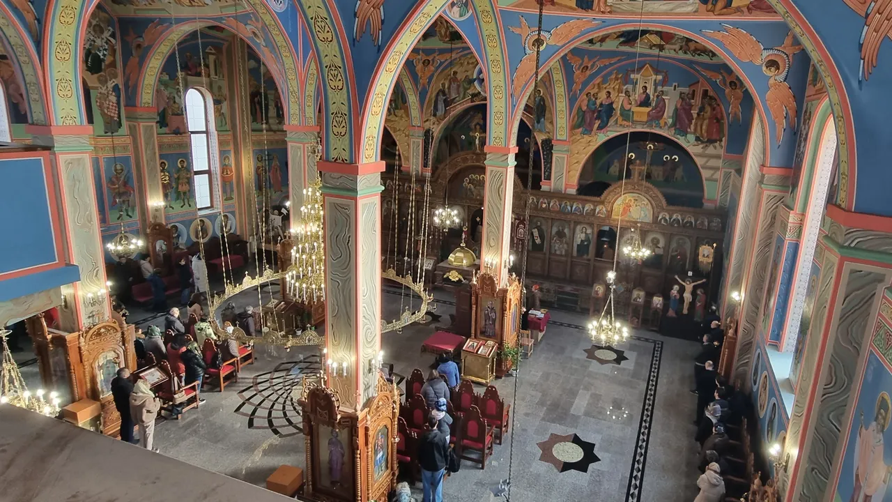 На 16 декември Църквата възпоменава свети пророк Агей и свети мъченик Марин