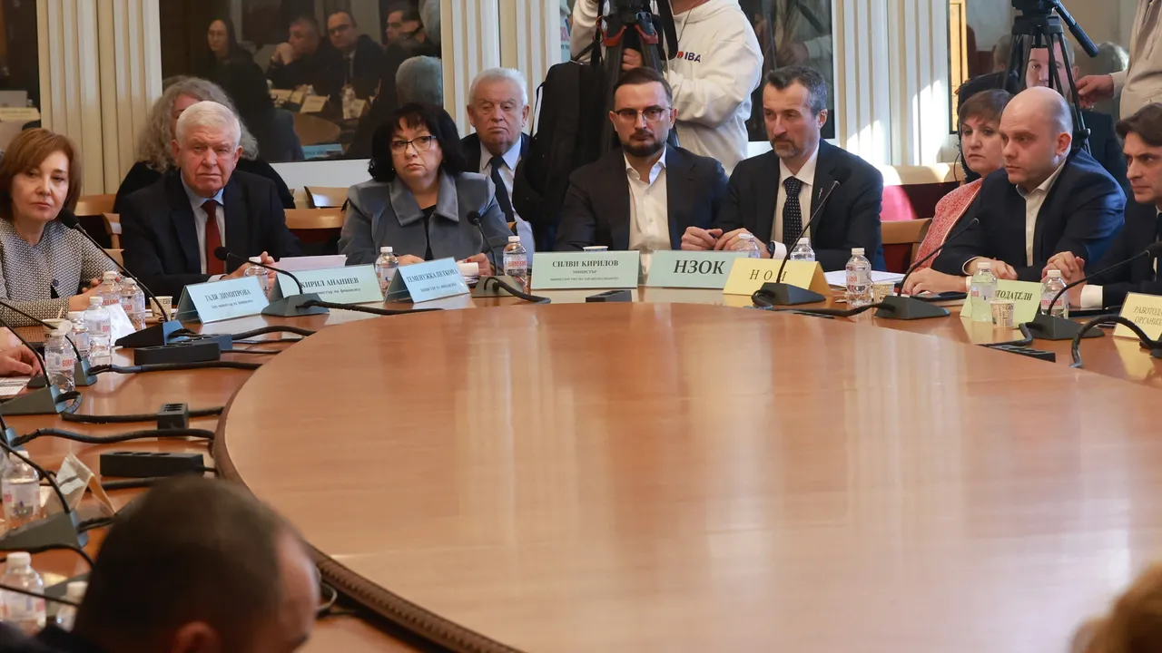 Финансовата комисия прие удължителния закон на бюджета за 2026 г.