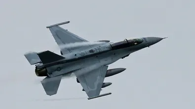 Нови два изтребители F-16 Block 70 кацнаха в България