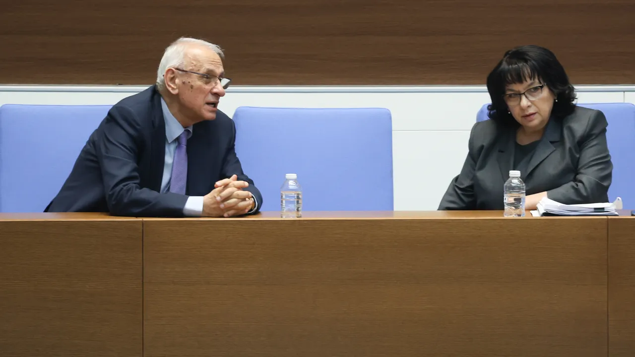 Теменужка Петкова представи параметрите на удължителния бюджет