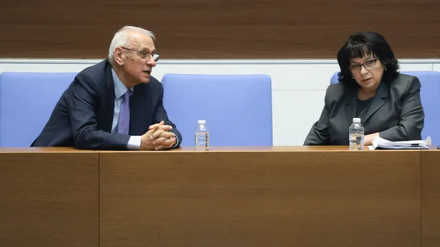 Теменужка Петкова представи параметрите на удължителния бюджет