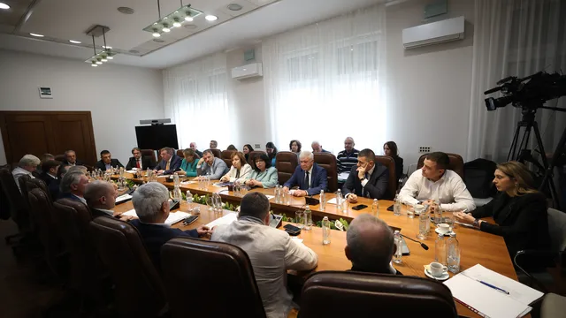 МФ предлага подфондове да инвестират парите за пенсии