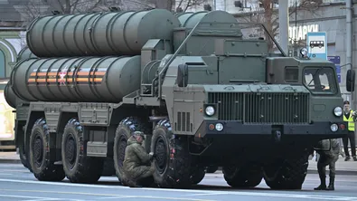 Русия обяви въвеждането в бойно дежурство на първия полк със системи С-500