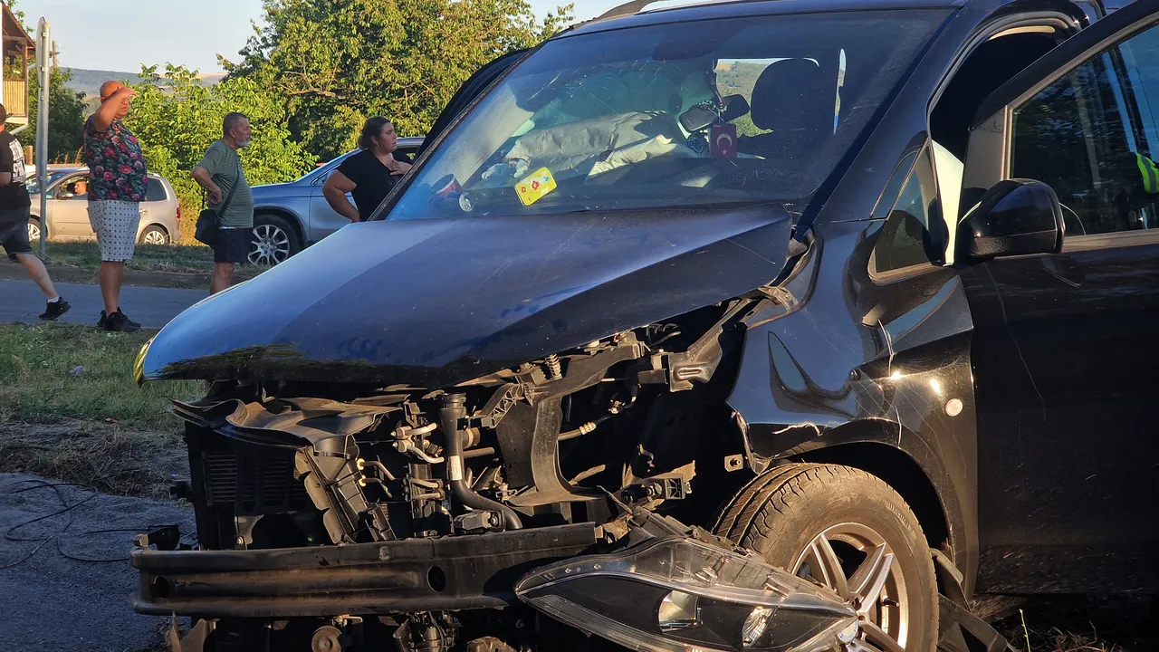 Жена загина при тежка катастрофа край Разград