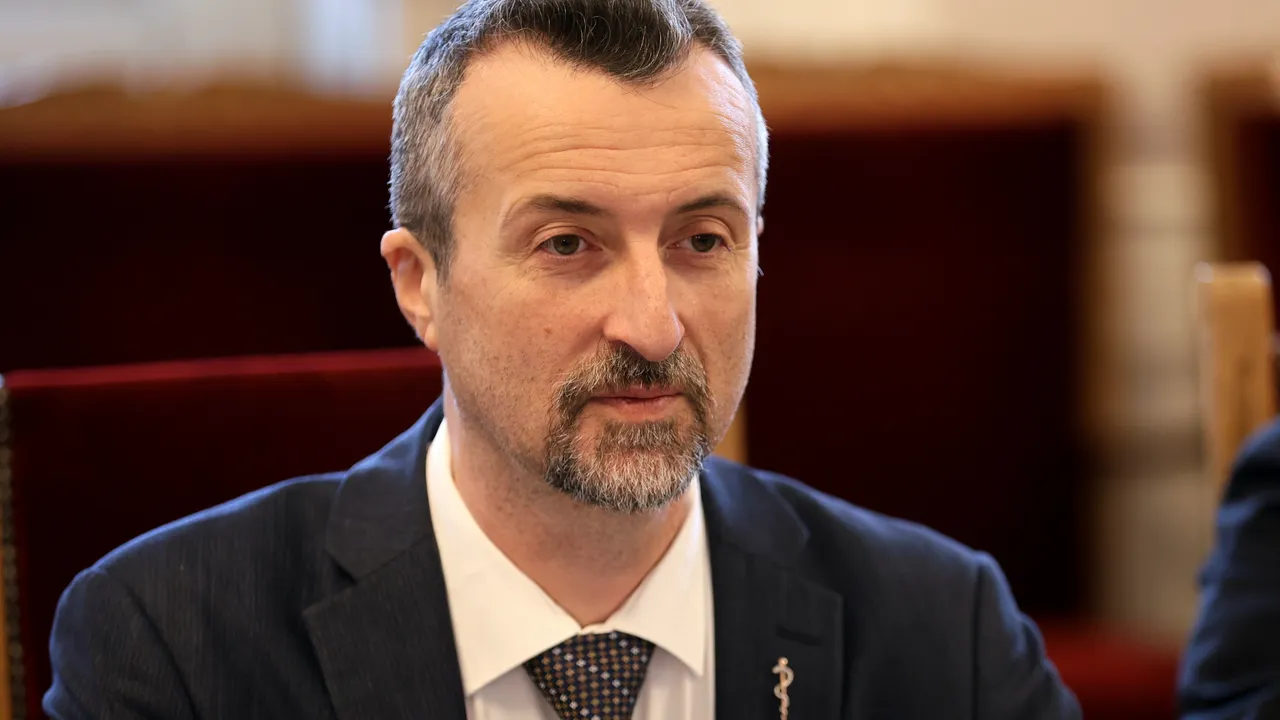 НЗОК: Без здравна електронна карта и генерични лекарства заради липсата на бюджет