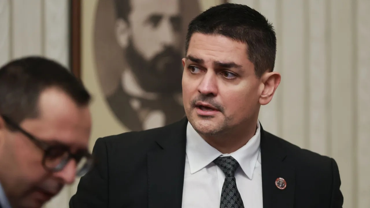 МЕЧ при президента: Правителство, изградено от предателства, не може да управлява