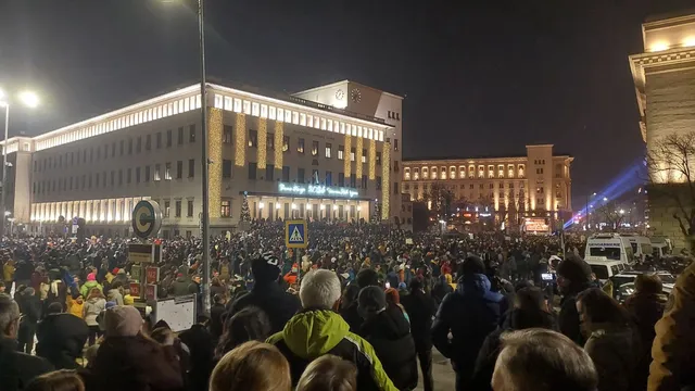 Николай Денков: Да си вземем обратно "завладяната държава" от мафията