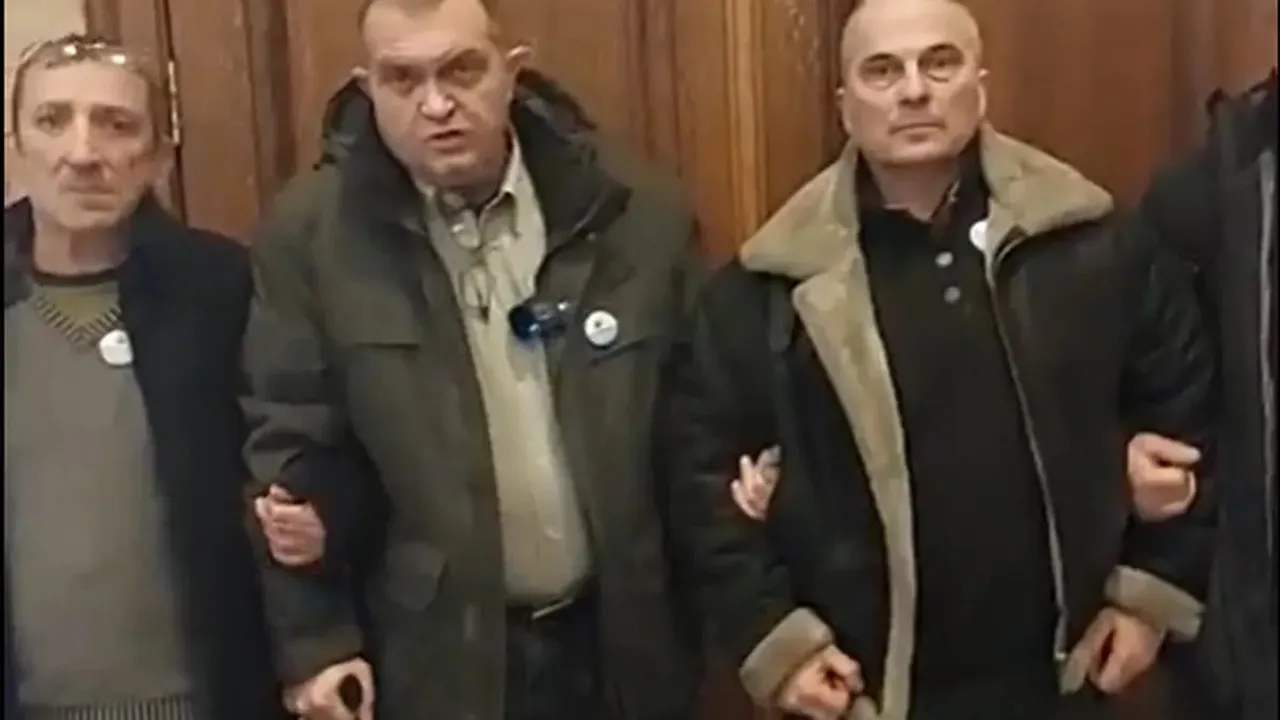 БОЕЦ блокираха кабинета на Сарафов, за да установят, че той не е там