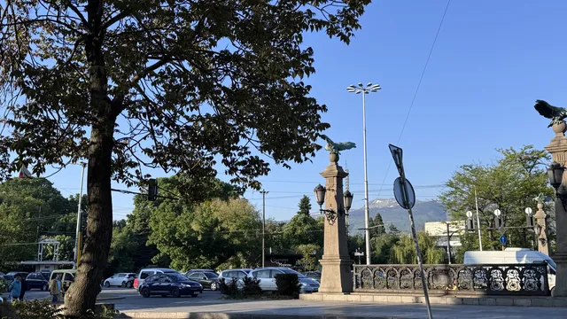 Движението по "Орлов мост" е възобновено