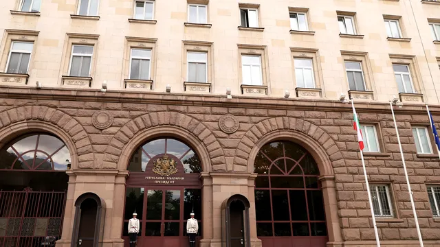 Консултациите продължават: Днес Радев ще се срещне с представители на "Величие"